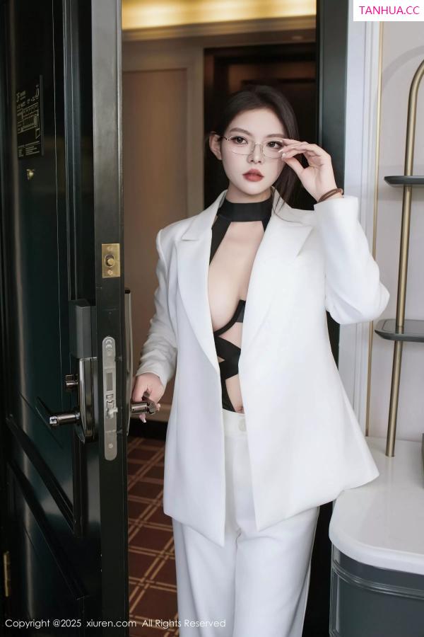 [XiuRen]高清写真图 2025.06.26 No.10464 冬安 白色西服